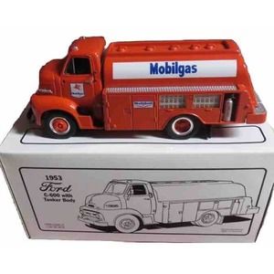 MOBILGAS, 1/34 FIRST GEAR 1953 FORD C-600 WITH TANKER BODY, NIB, 29-1501‎